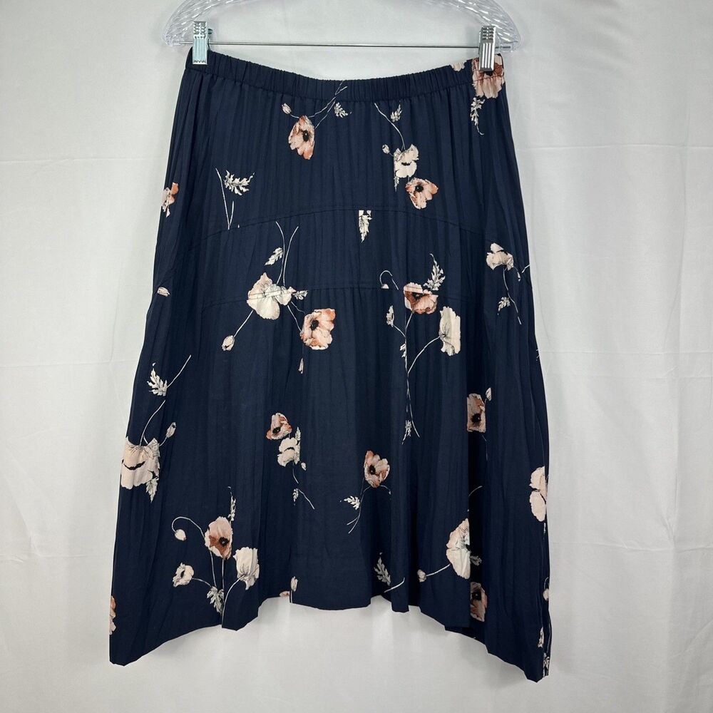 VINCE Tossed Poppy Pleated Midi Skirt in Marine Navy Blue Floral Size M Boho #6 - Picture 6 of 7